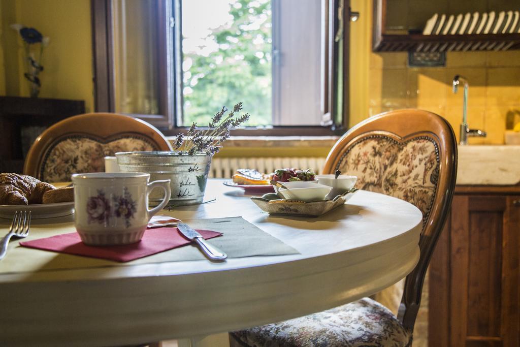 Agriturismo Corte Decia Saludecio Kültér fotó