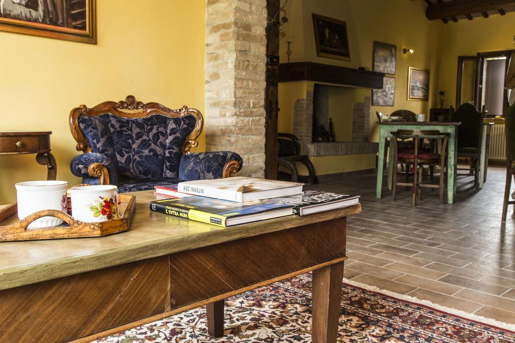 Agriturismo Corte Decia Saludecio Kültér fotó
